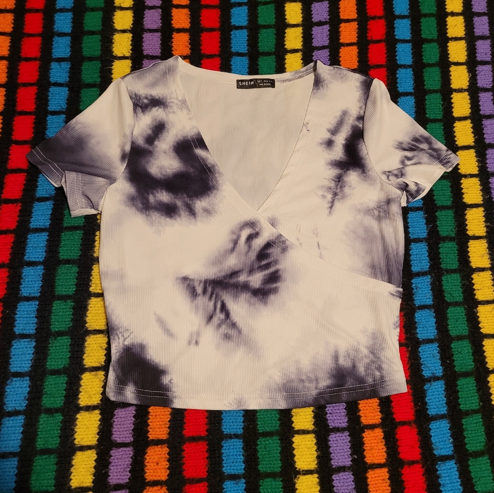 SHEIN White Black Purple Tie-Dye Short Sleeve Wrap Top Women's Size S Small
